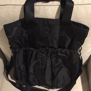 Lululemon Athletica 'Flow & Go Tote' in black
